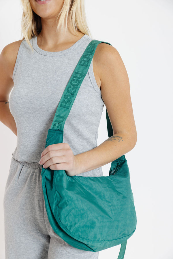 Baggu Medium Nylon Crescent Bag in Cypress